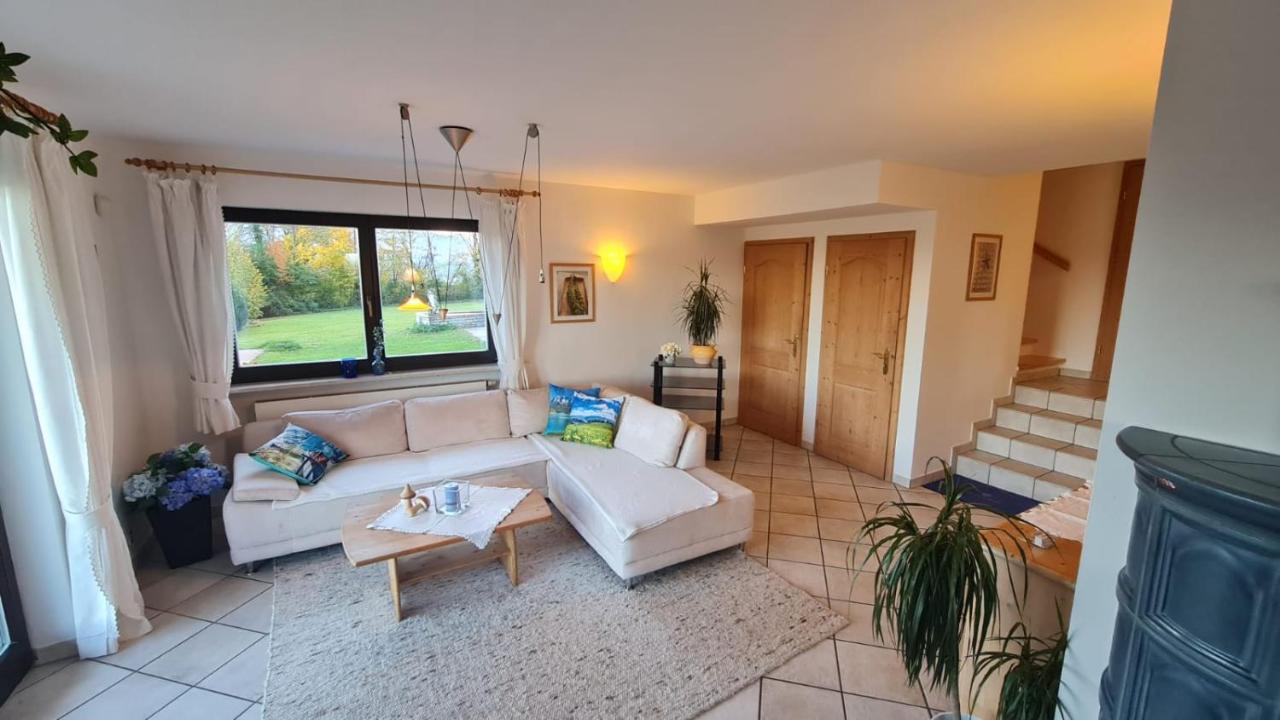 Schoenes Ferienhaus Am Herrenberg برين ام شيميسي المظهر الخارجي الصورة